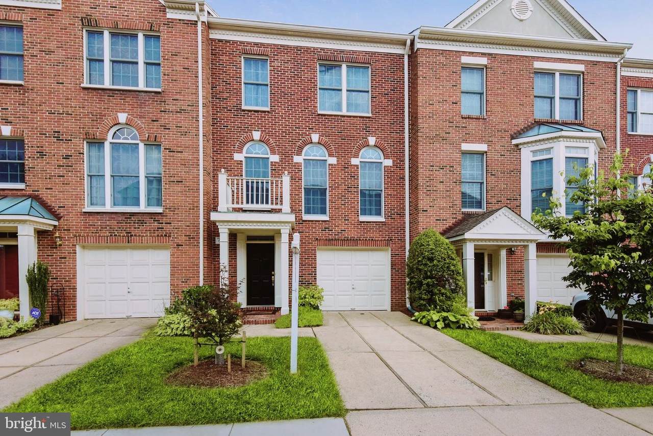 4120 Kentmere Square - Photo 1