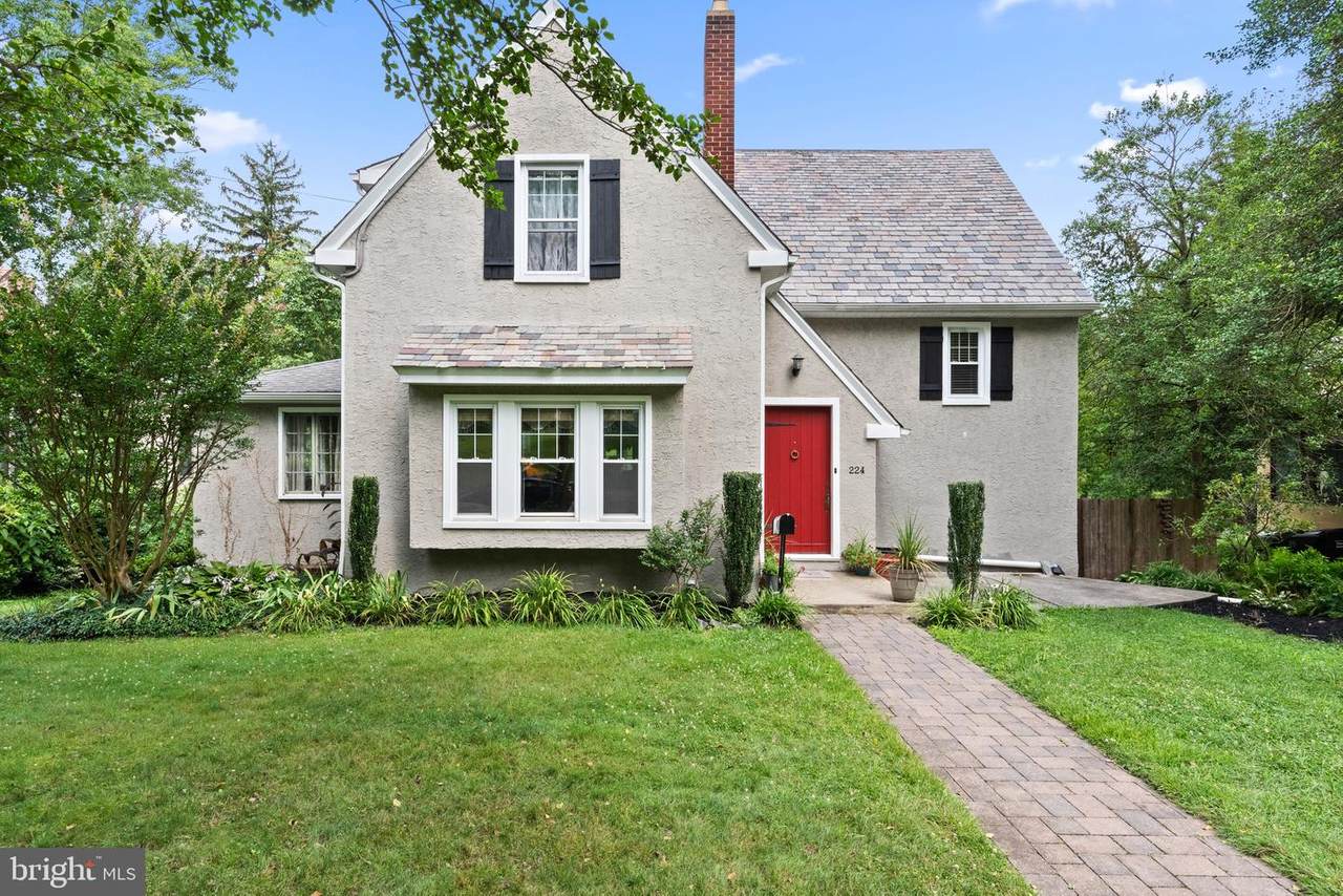 224 Grandview Avenue - Photo 1