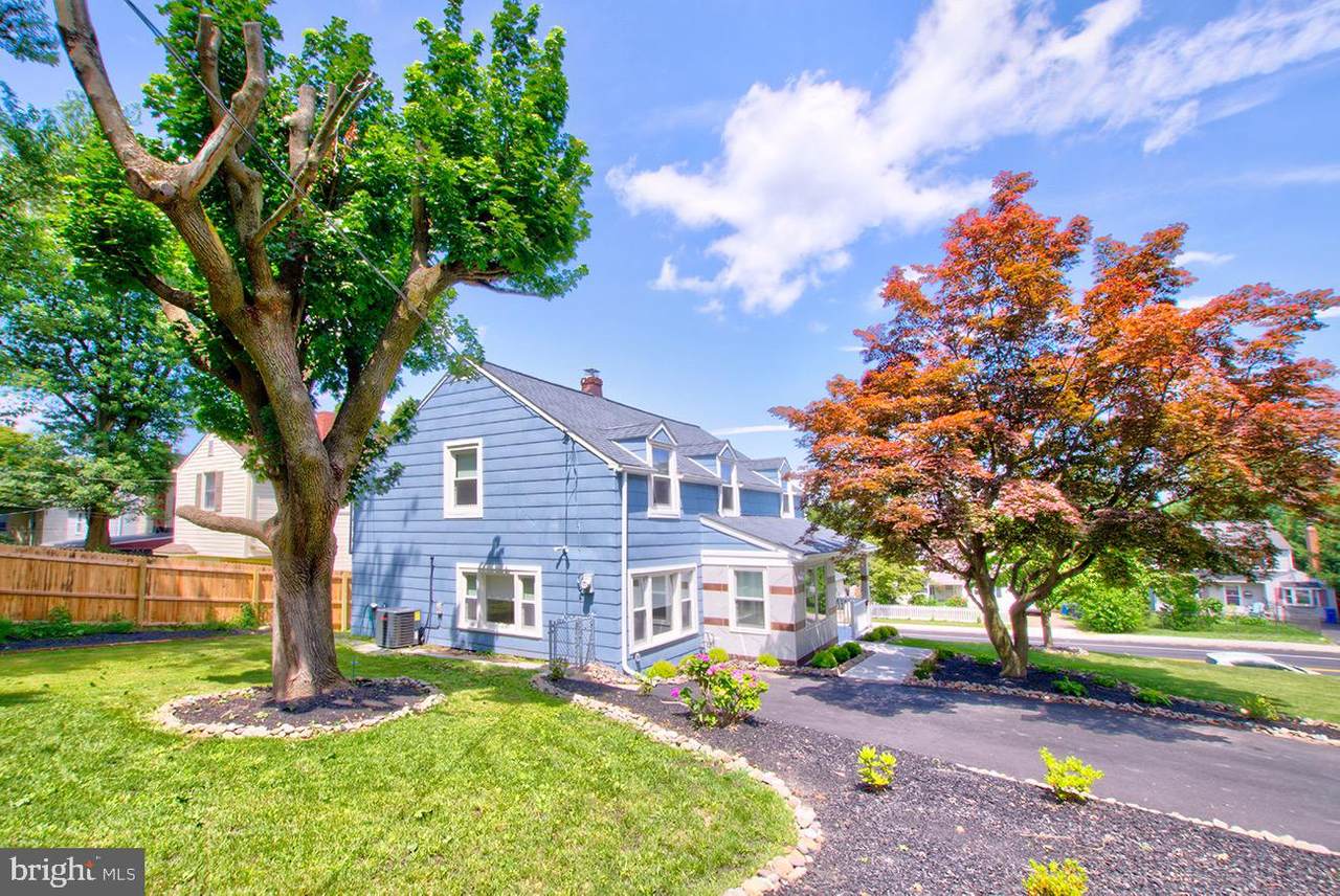 964 Bradfield Road - Photo 1
