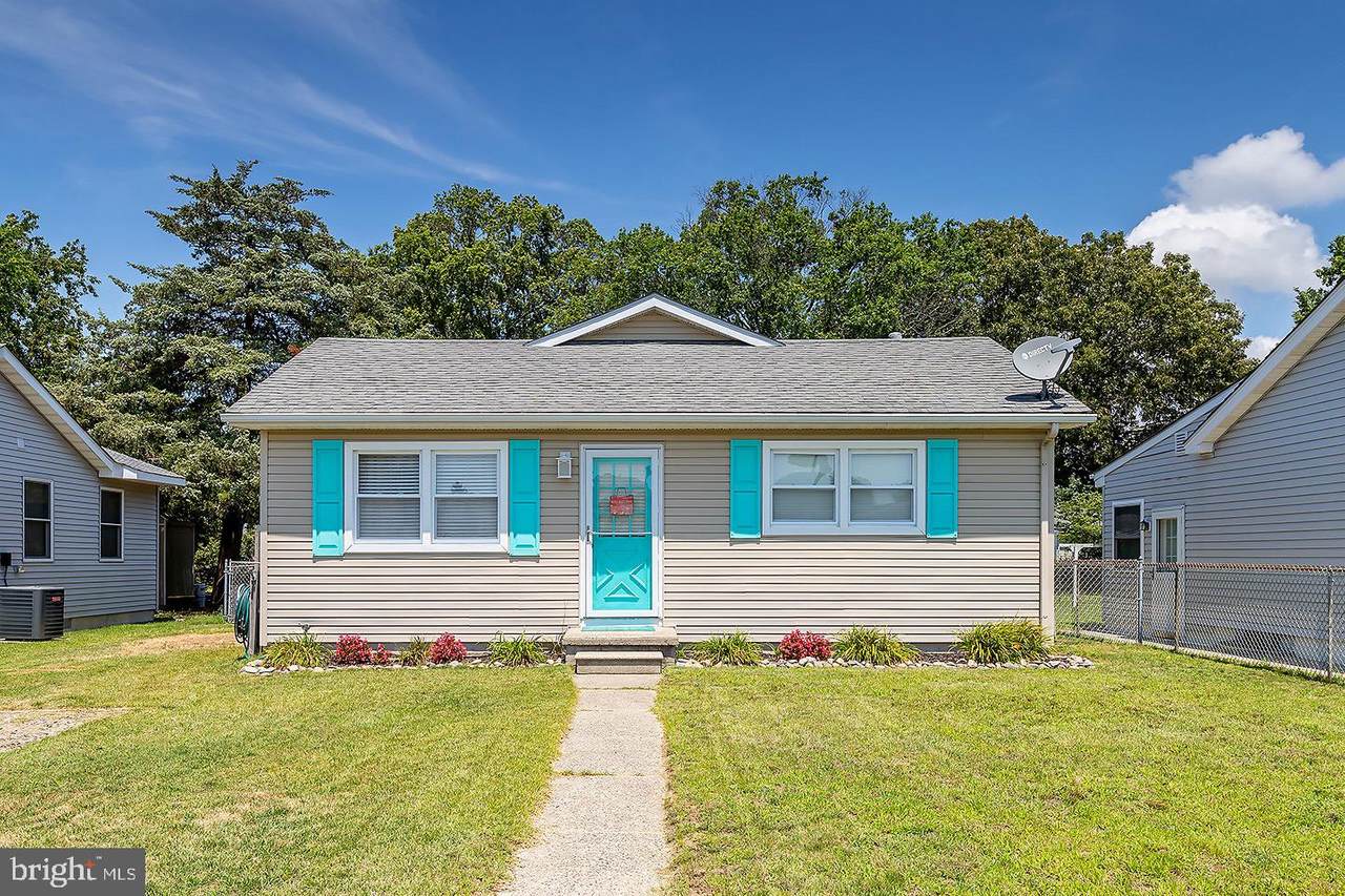 213 Cedardale Avenue - Photo 1