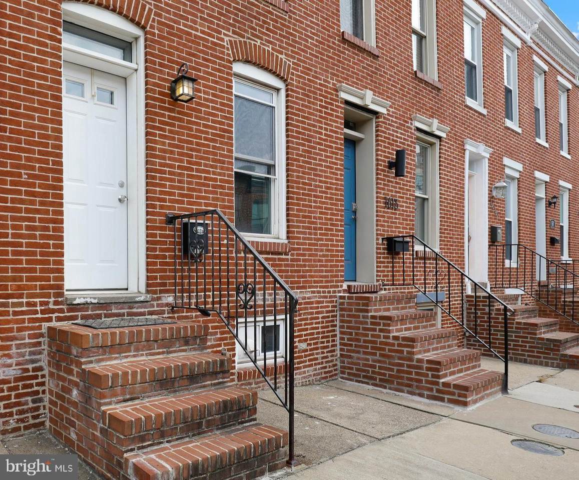 1611 Clarkson Street - Photo 1
