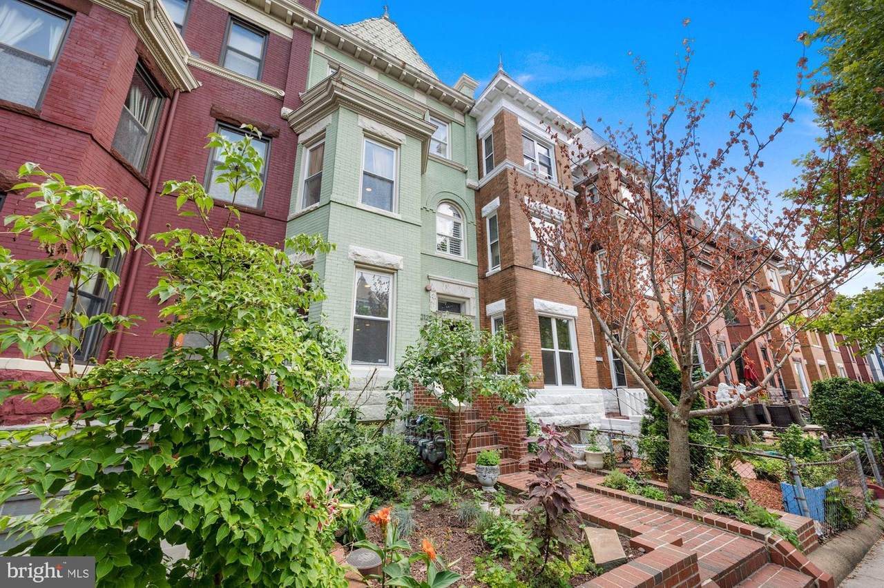 2129 1ST Street - Photo 1