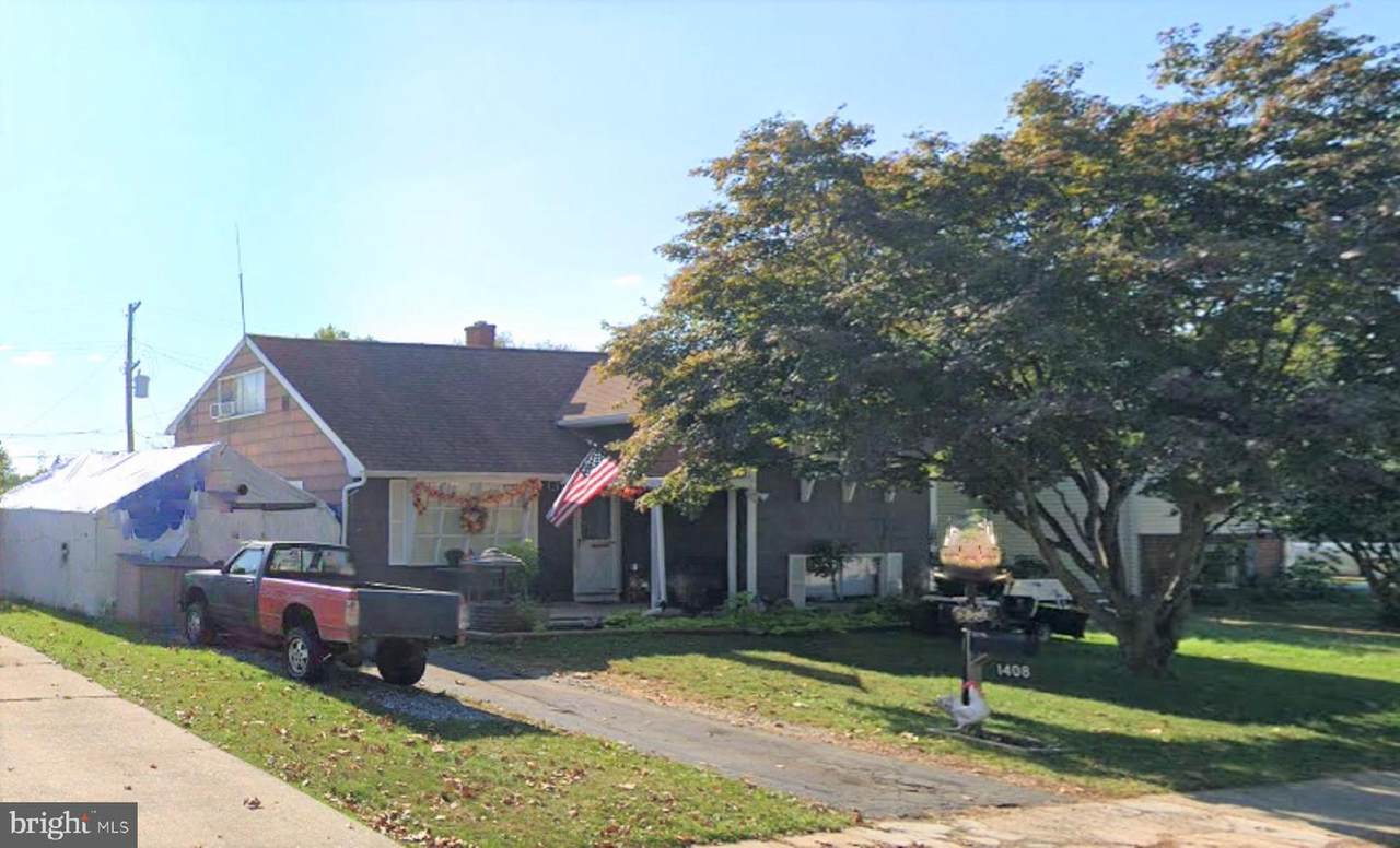 1408 Devers - Photo 1