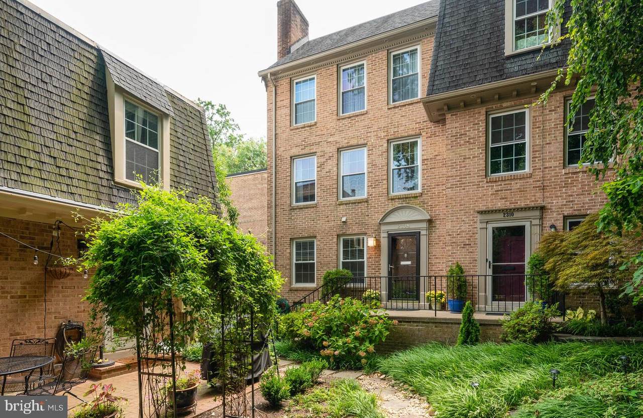 2308 Sanford Street - Photo 1