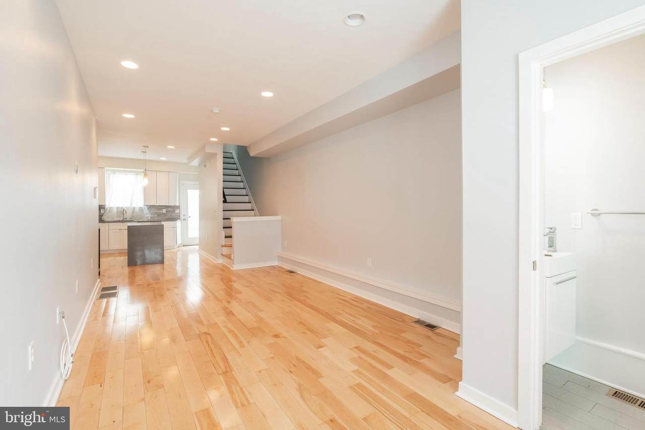 810 Burns Street - Photo 1