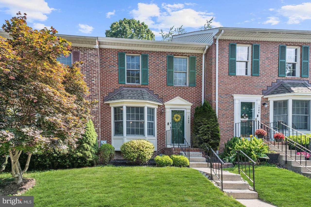 1204 Kirby Circle - Photo 1