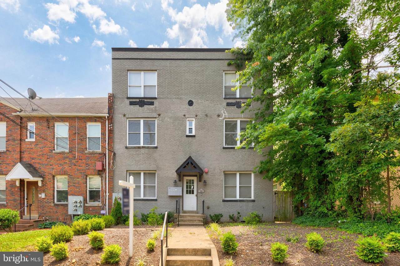 709 Irving Street - Photo 1