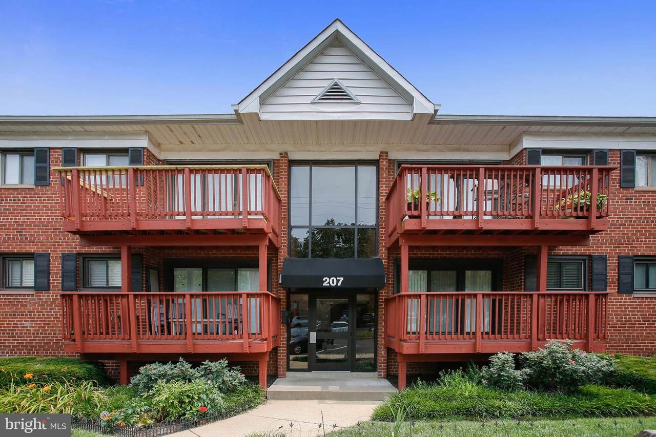 207 Skyhill Road - Photo 1