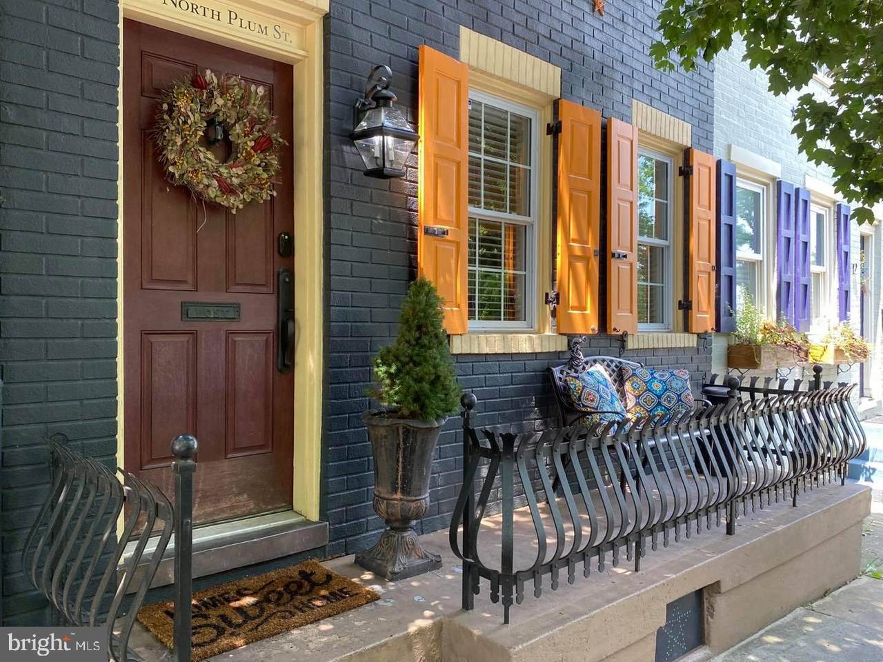 10 Plum Street - Photo 1