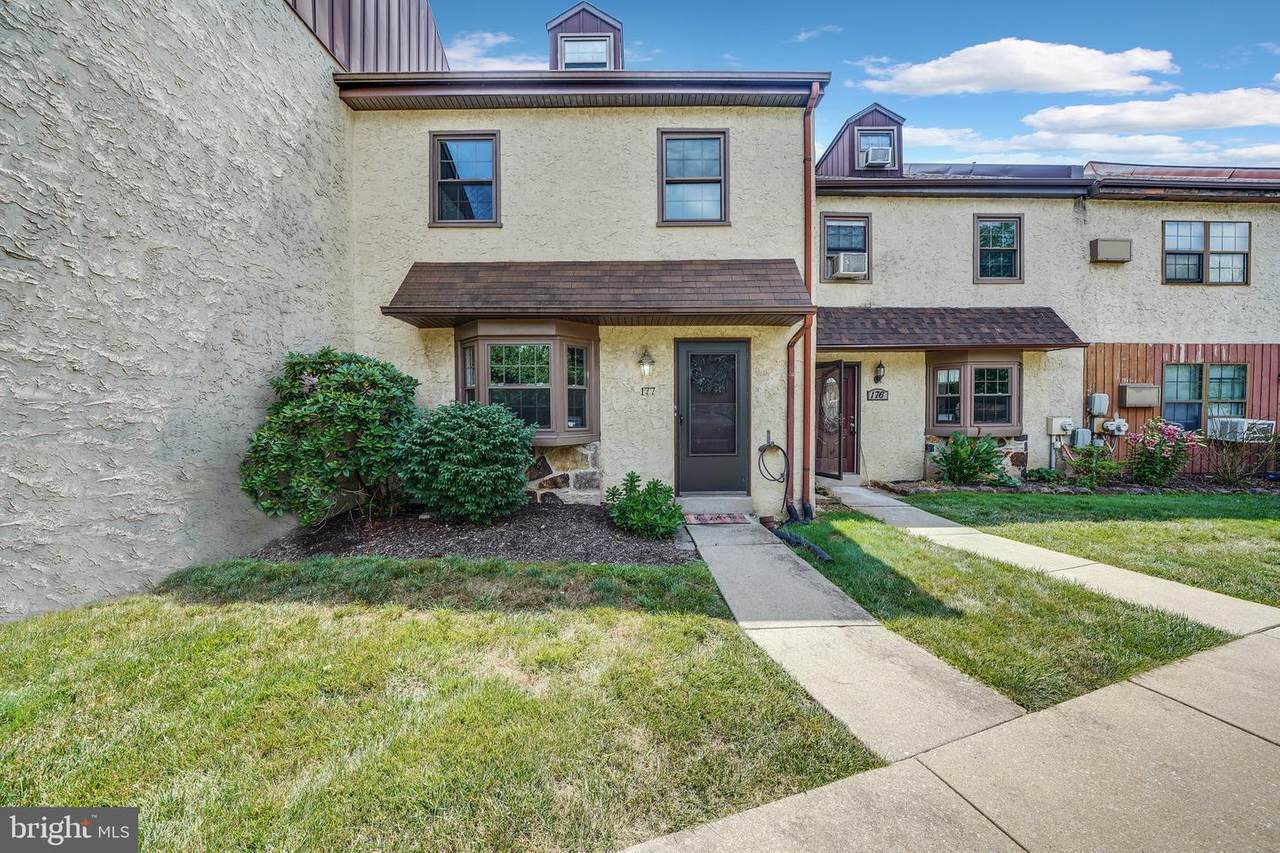 177 Stirling Court - Photo 1