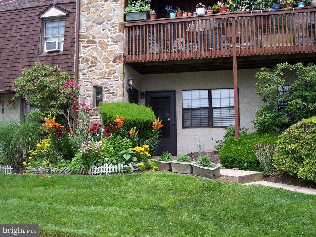 156 Weedon Court - Photo 1