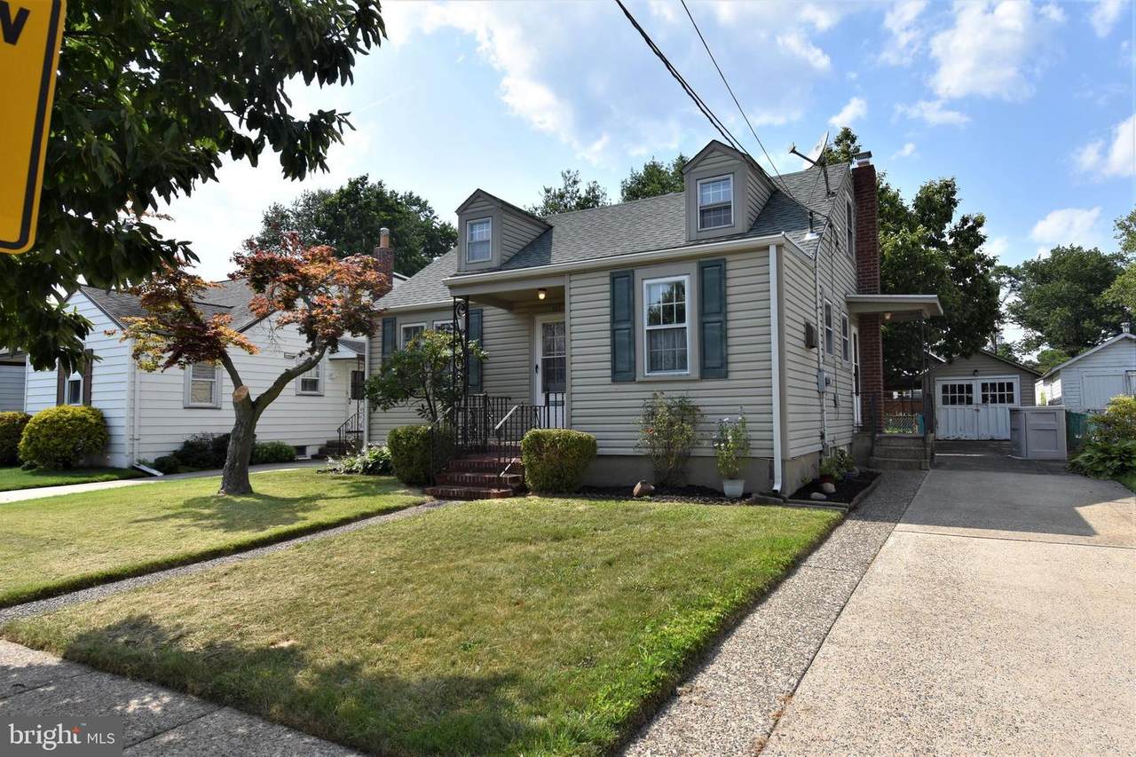 327 Conover Street - Photo 1