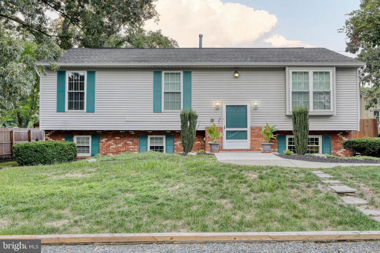 2717 Marne Highway - Photo 1