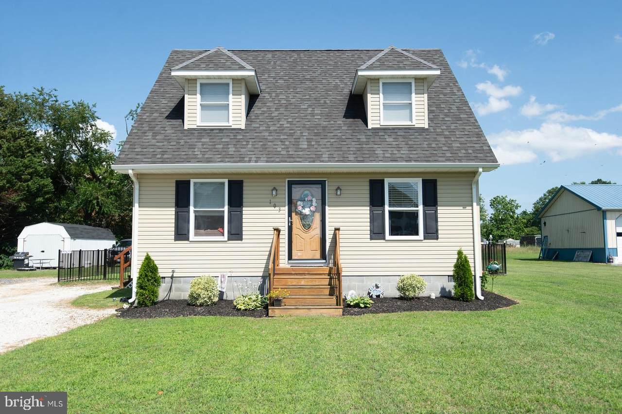 103 Academy Street - Photo 1