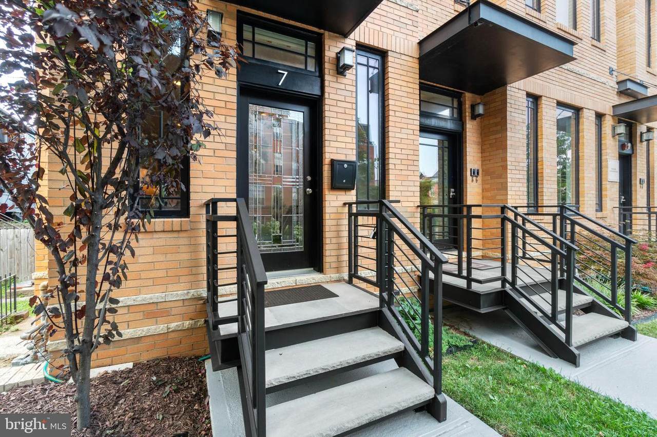 155 V Street - Photo 1