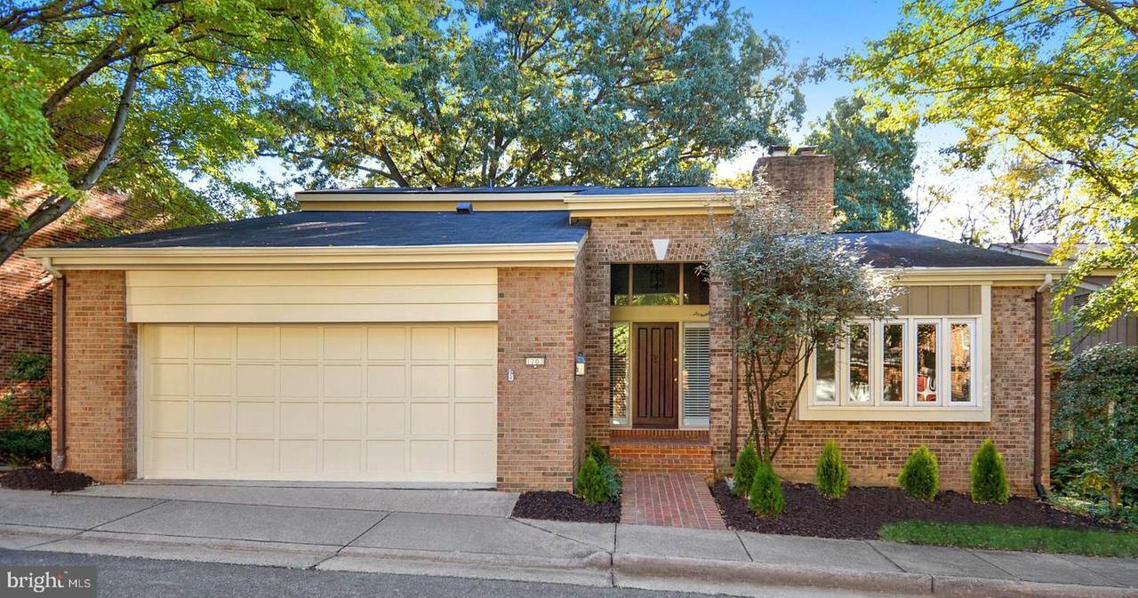 1703 Maple Hill Place - Photo 1