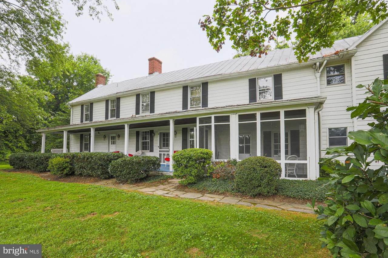 3820 Thoroughbred Lane - Photo 1