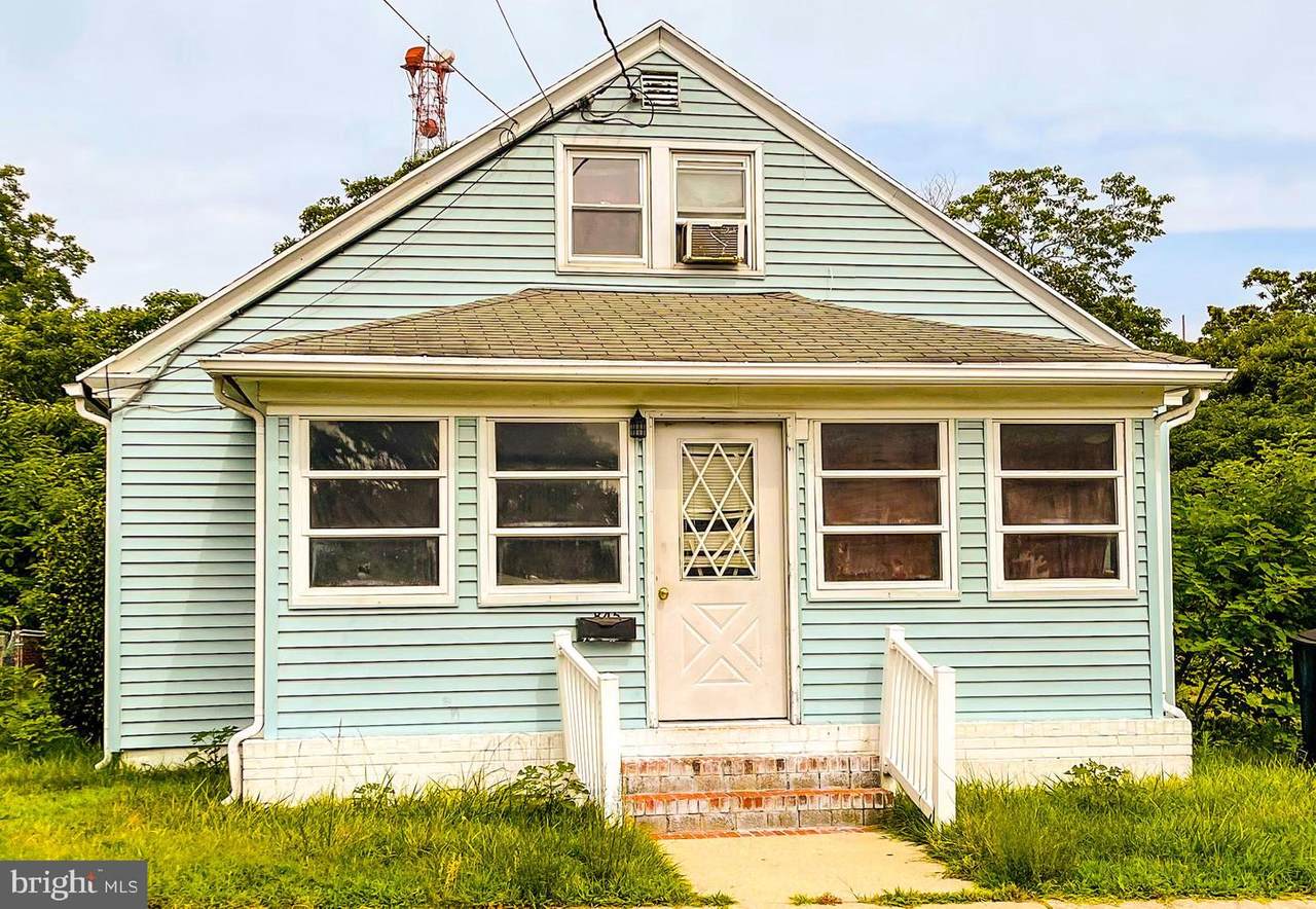 845 Brown Street - Photo 1