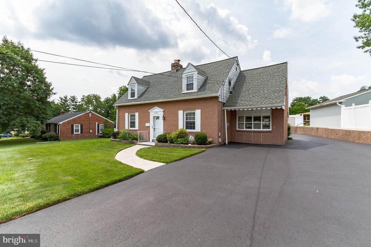 604 Belvoir Road - Photo 1