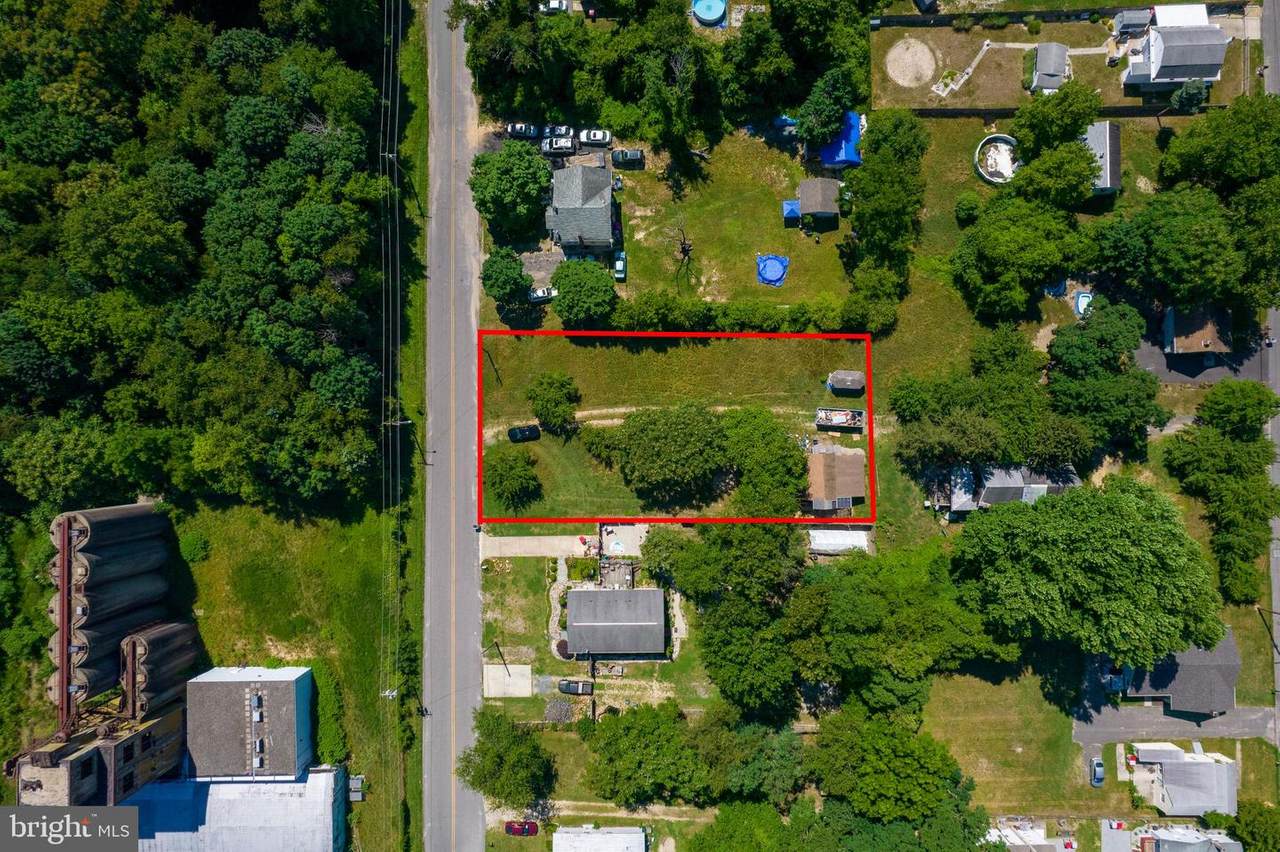 1084 New Peach Street - Photo 1