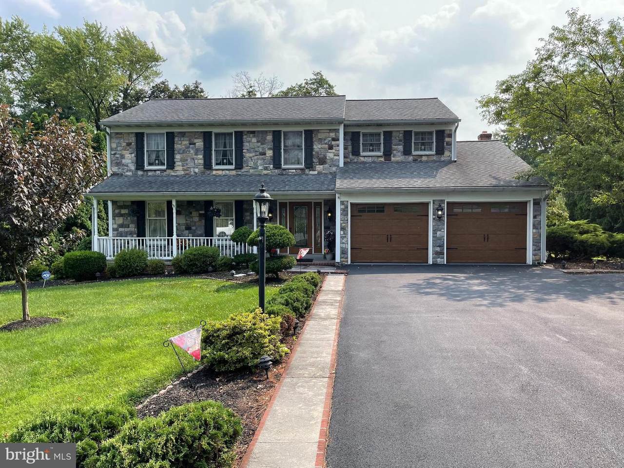 1350 Park Road - Photo 1