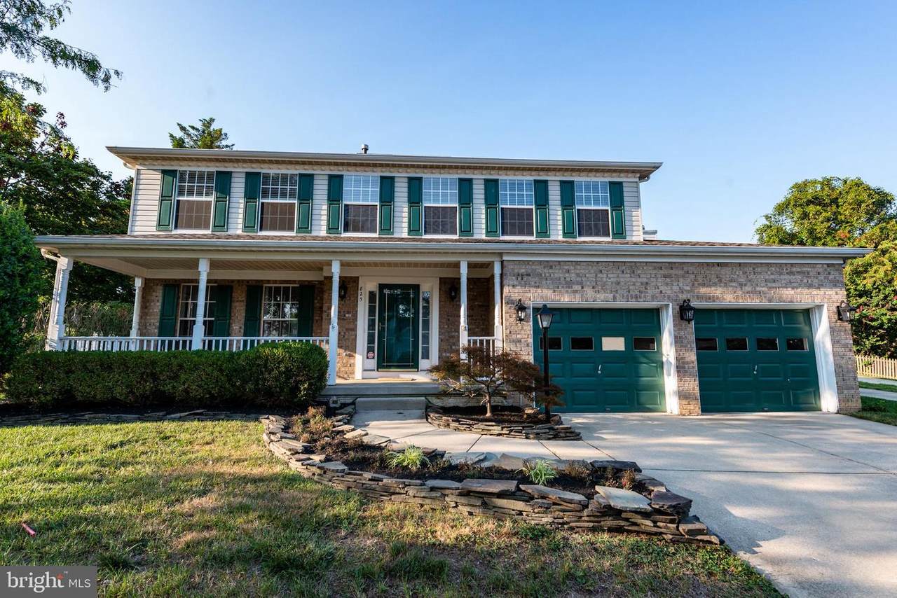 825 Snow Valley Lane - Photo 1