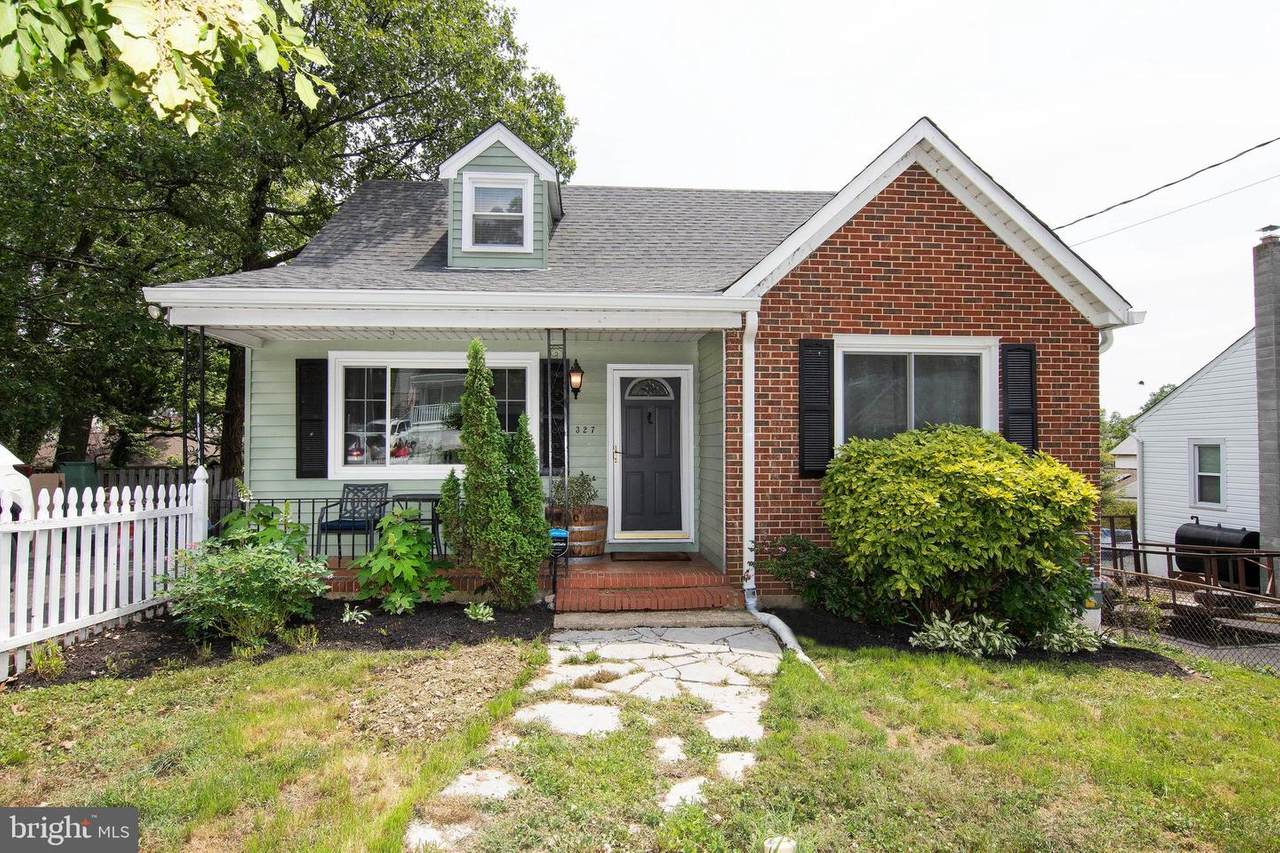 327 2ND Avenue - Photo 1