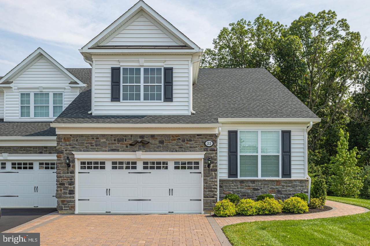 33 Brown Lane - Photo 1