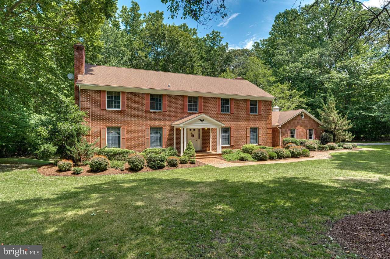 1151 Thompson Court - Photo 1