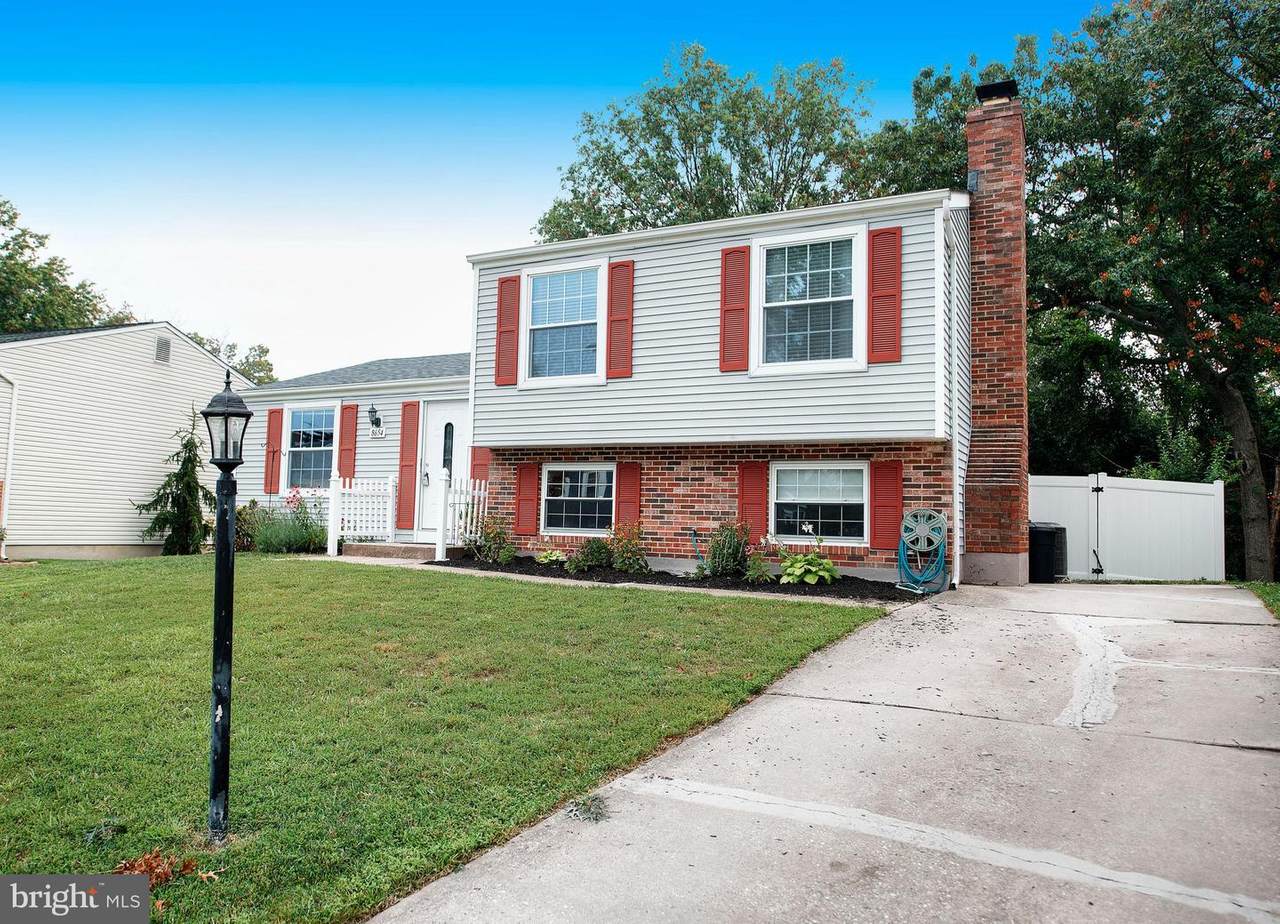 8654 Saxon Circle - Photo 1