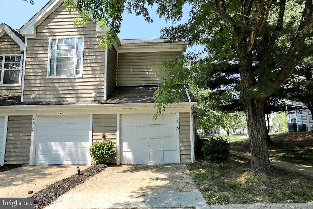 5115 King Henry Way - Photo 1