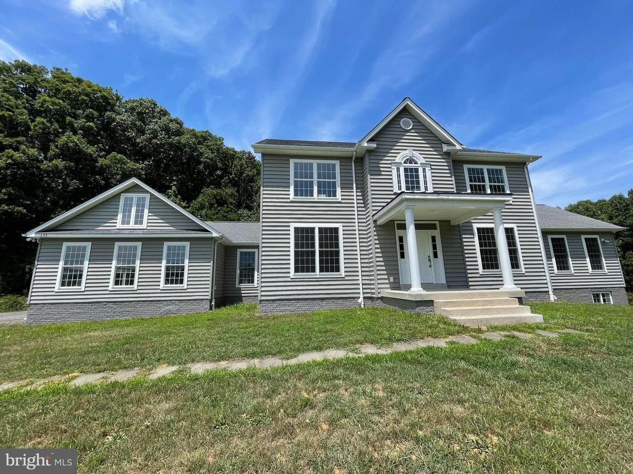 171 Tucker Court - Photo 1