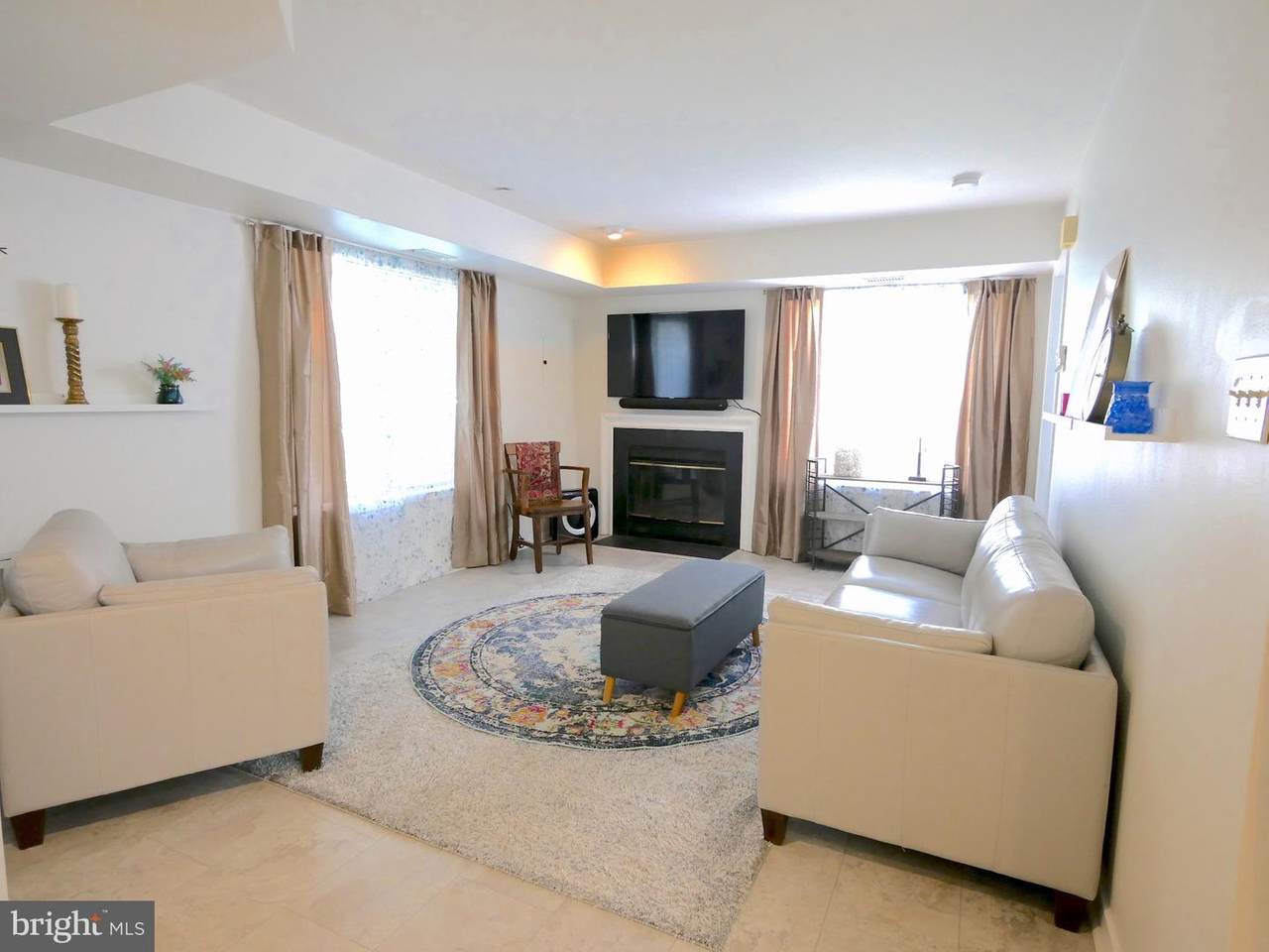 10038 Hellingly - Photo 1