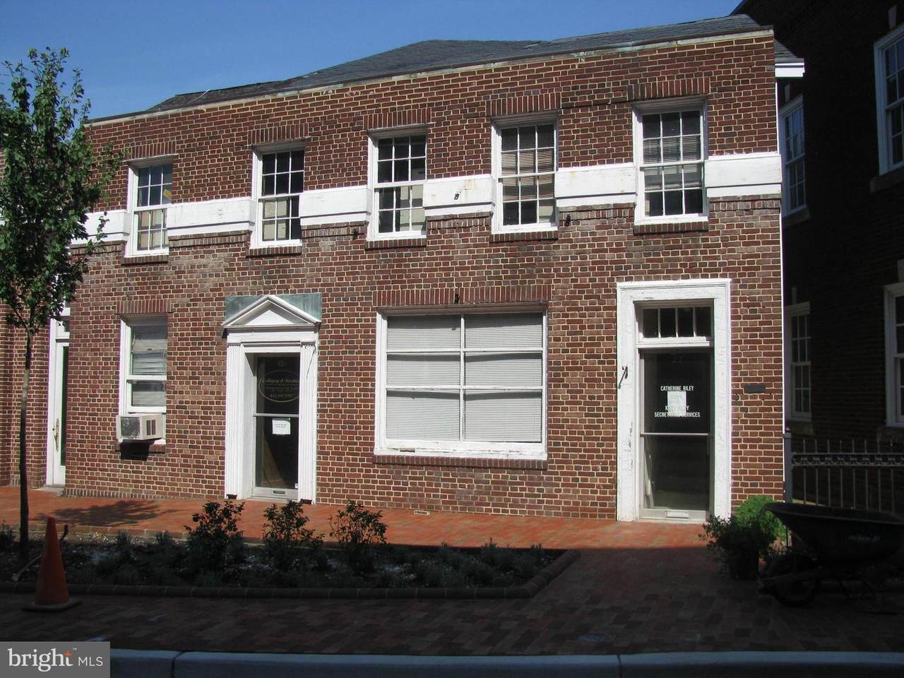 20 Office Street - Photo 1