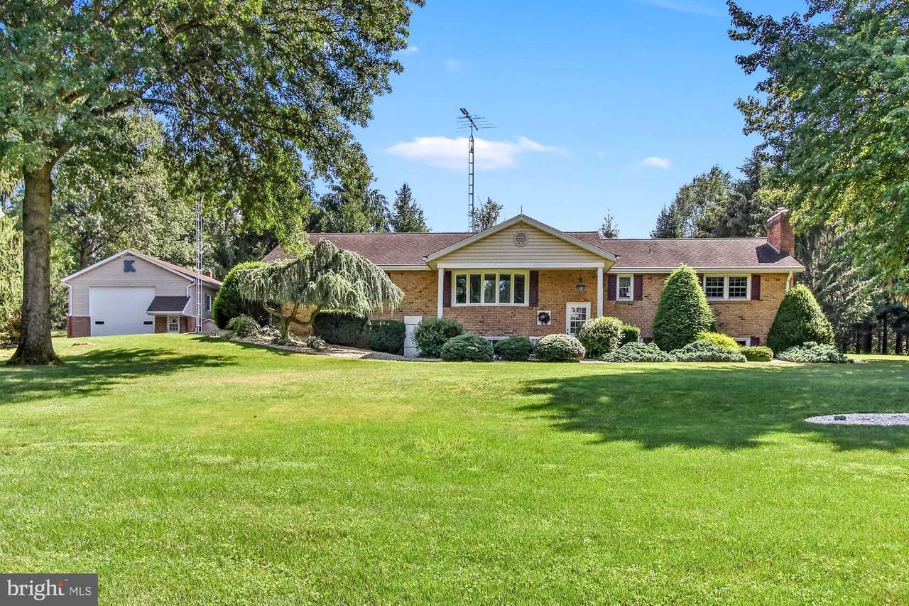 845 Lingg Road - Photo 1