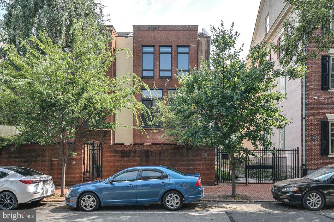 106 Pine Street - Photo 1