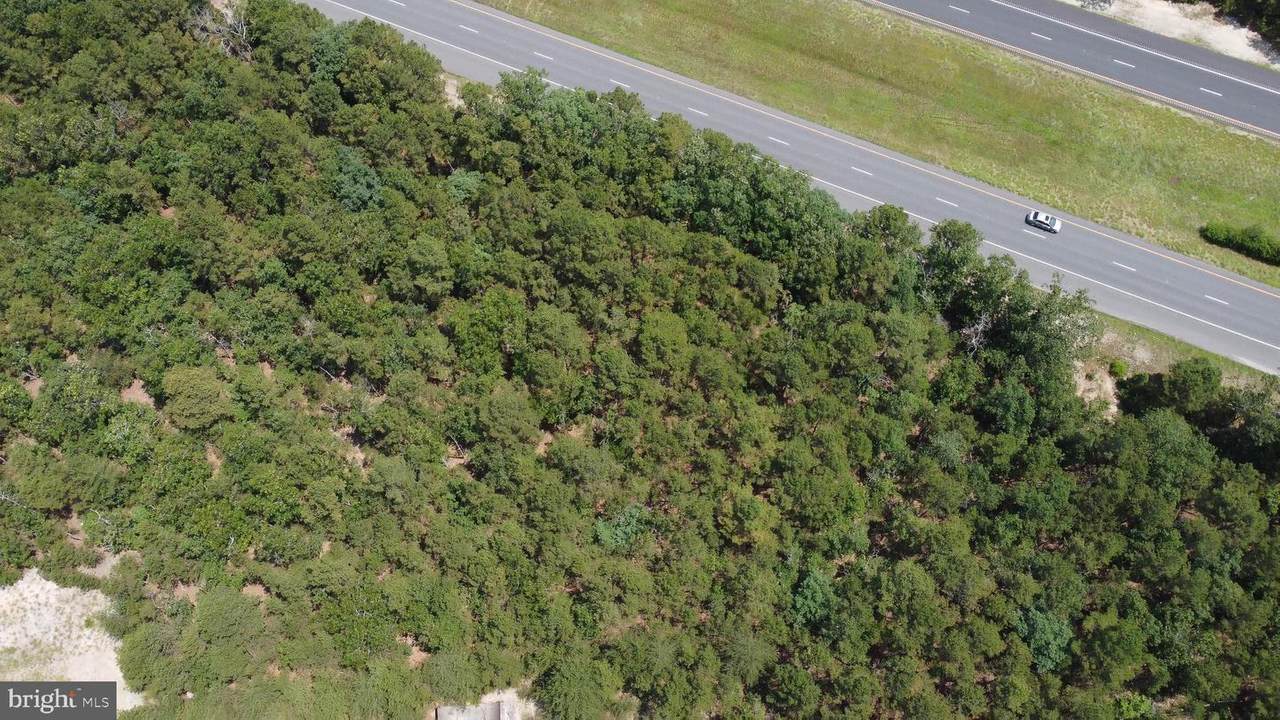 South Wade Boulevard - Photo 1