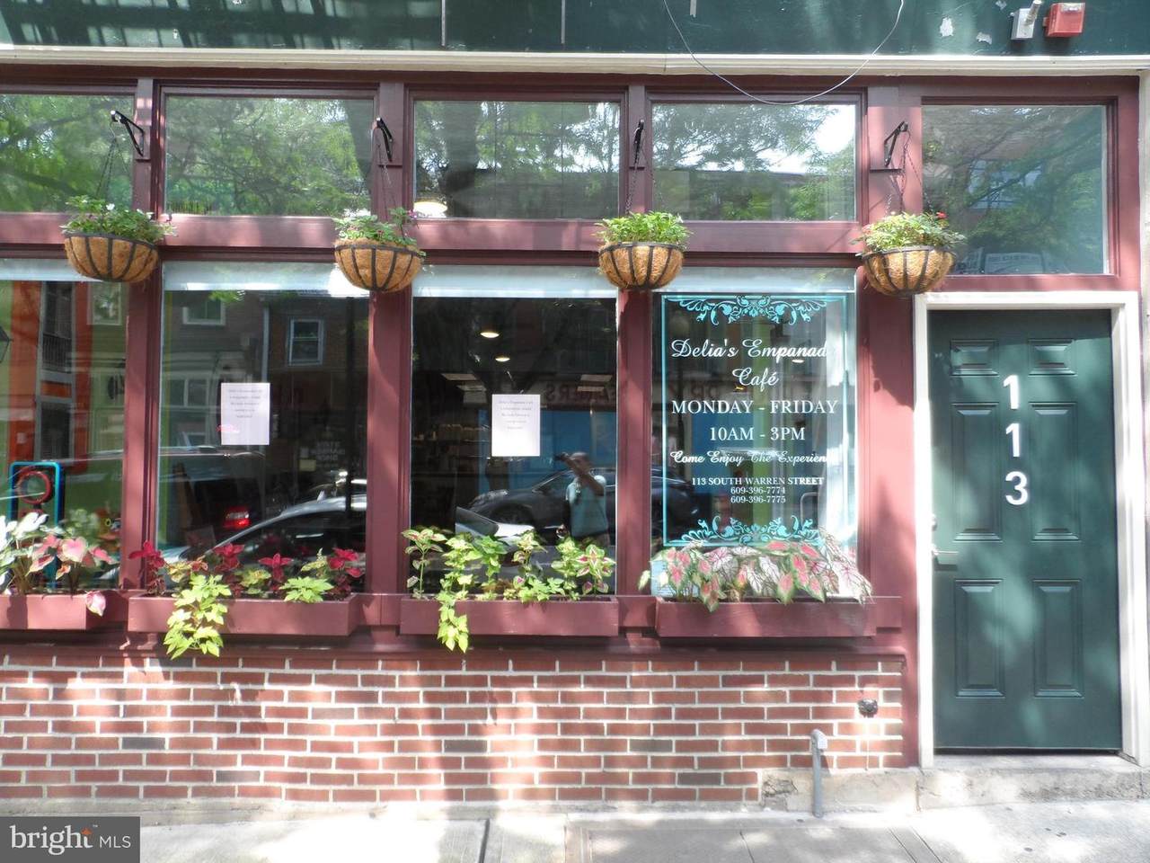 113 Warren Street - Photo 1