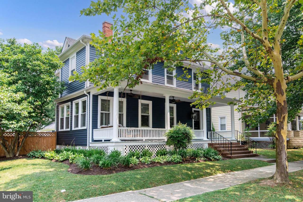 201 Brookletts Avenue - Photo 1
