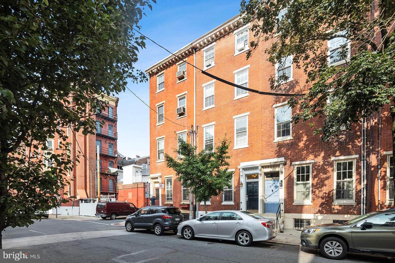 411 9TH Street - Photo 1