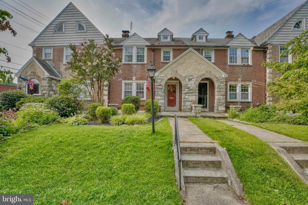 425 Hopkins Road - Photo 1