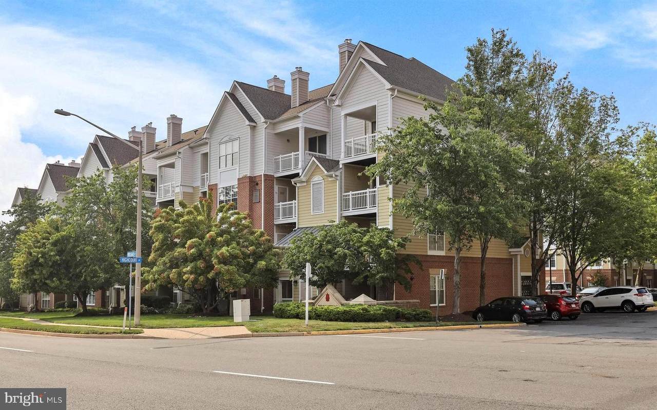 2107 Highcourt Lane - Photo 1