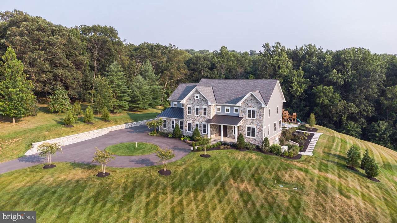 40249 Beacon Hill Drive - Photo 1