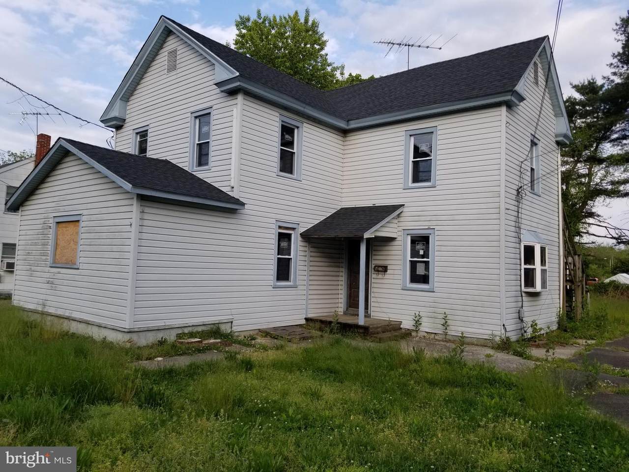 46 Clayton Road - Photo 1