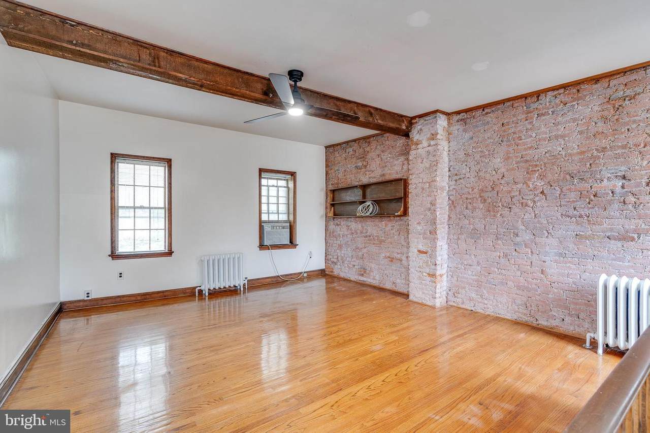 614 21ST Street - Photo 1