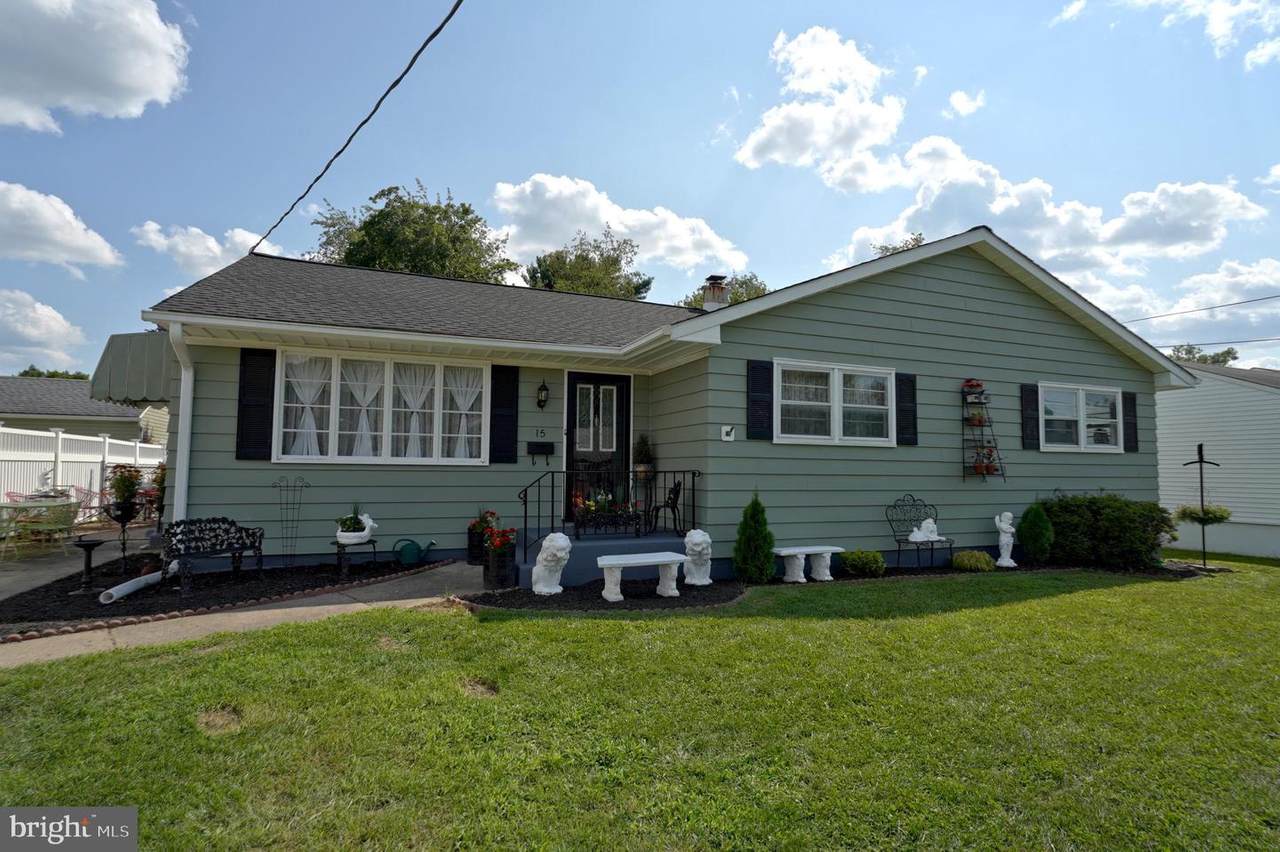 15 Macon Drive - Photo 1