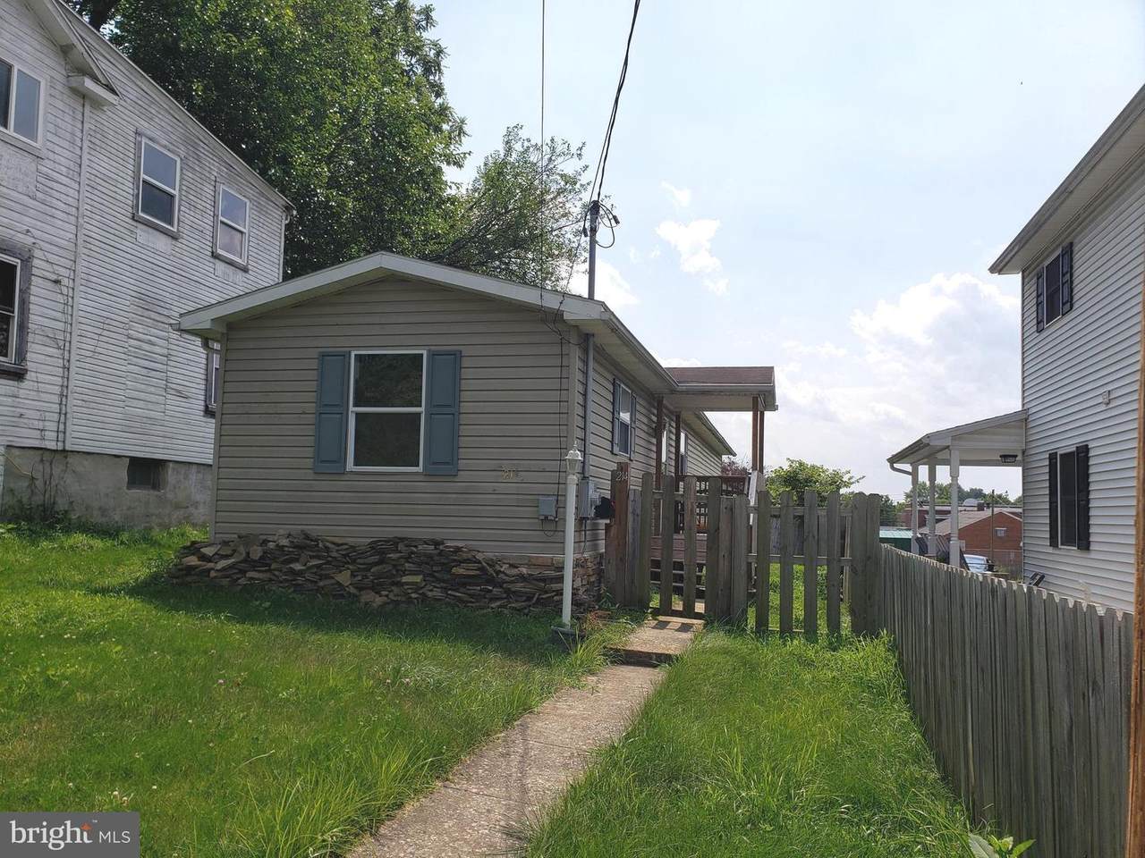 214 North Street - Photo 1