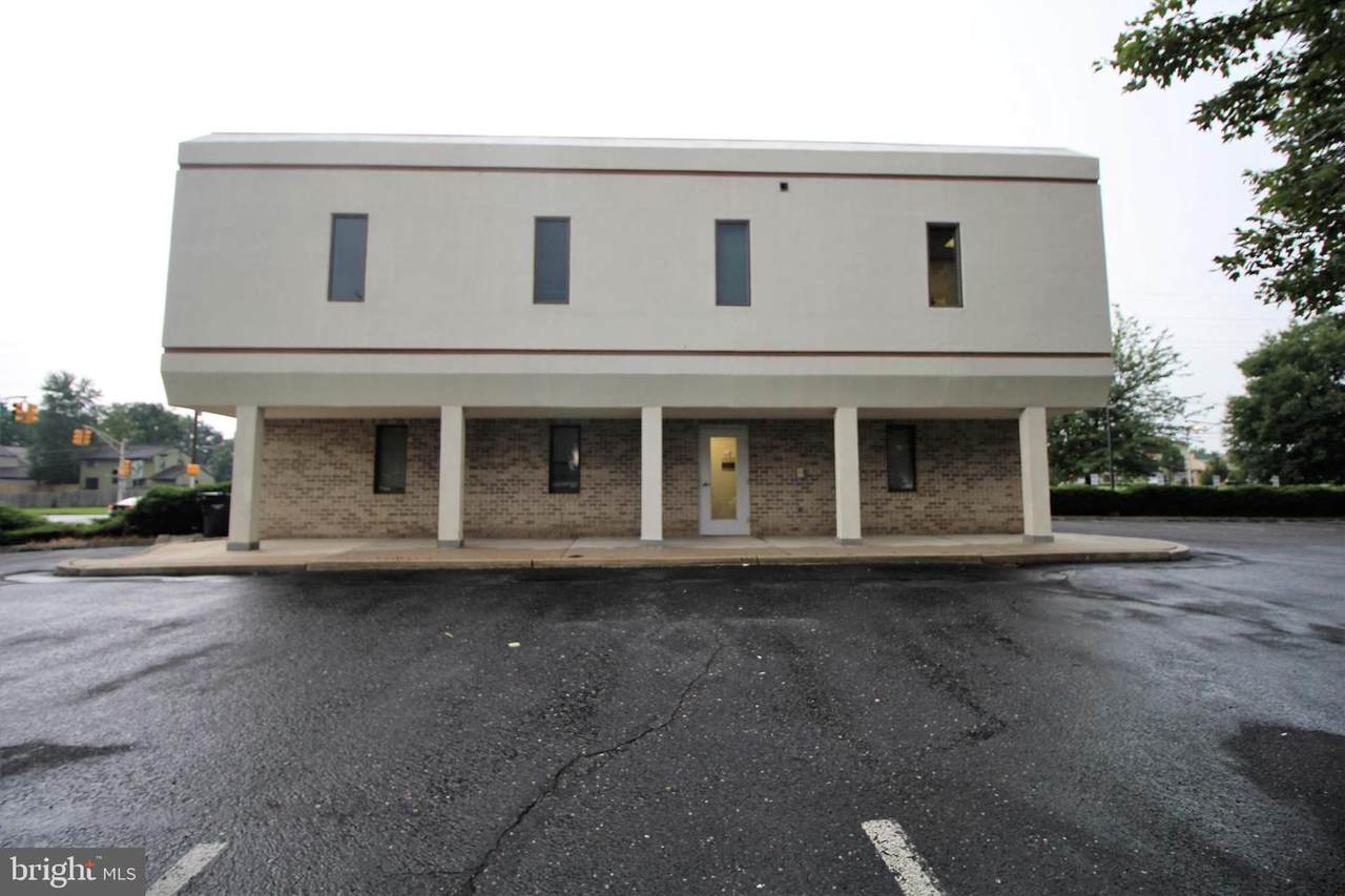685 Avon Drive - Photo 1