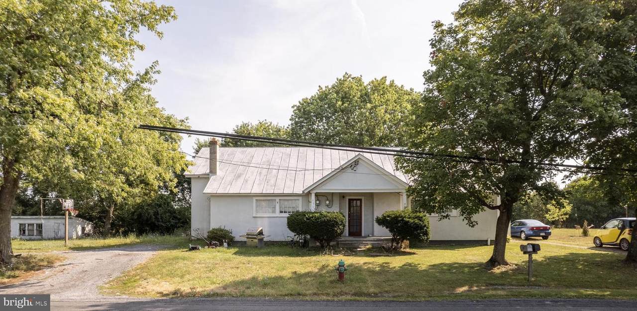 751/761 Old Charles Town Road - Photo 1