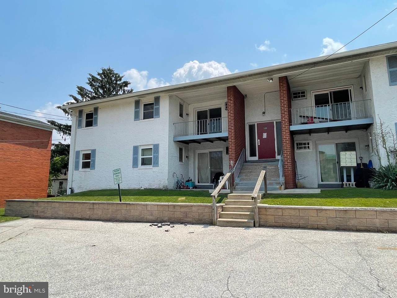 530 Washington Ave - Photo 1